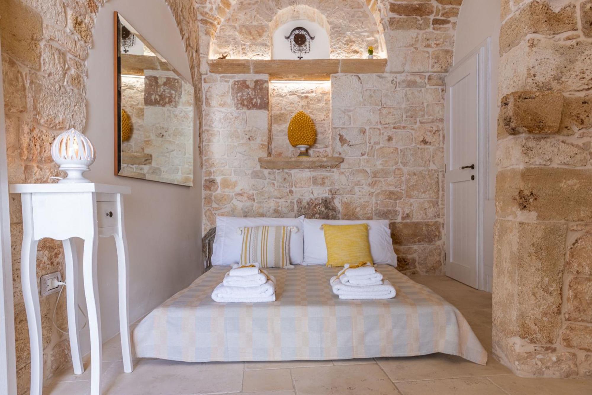 Le Casette In Gravina Luxury Villa Castelli Exterior photo